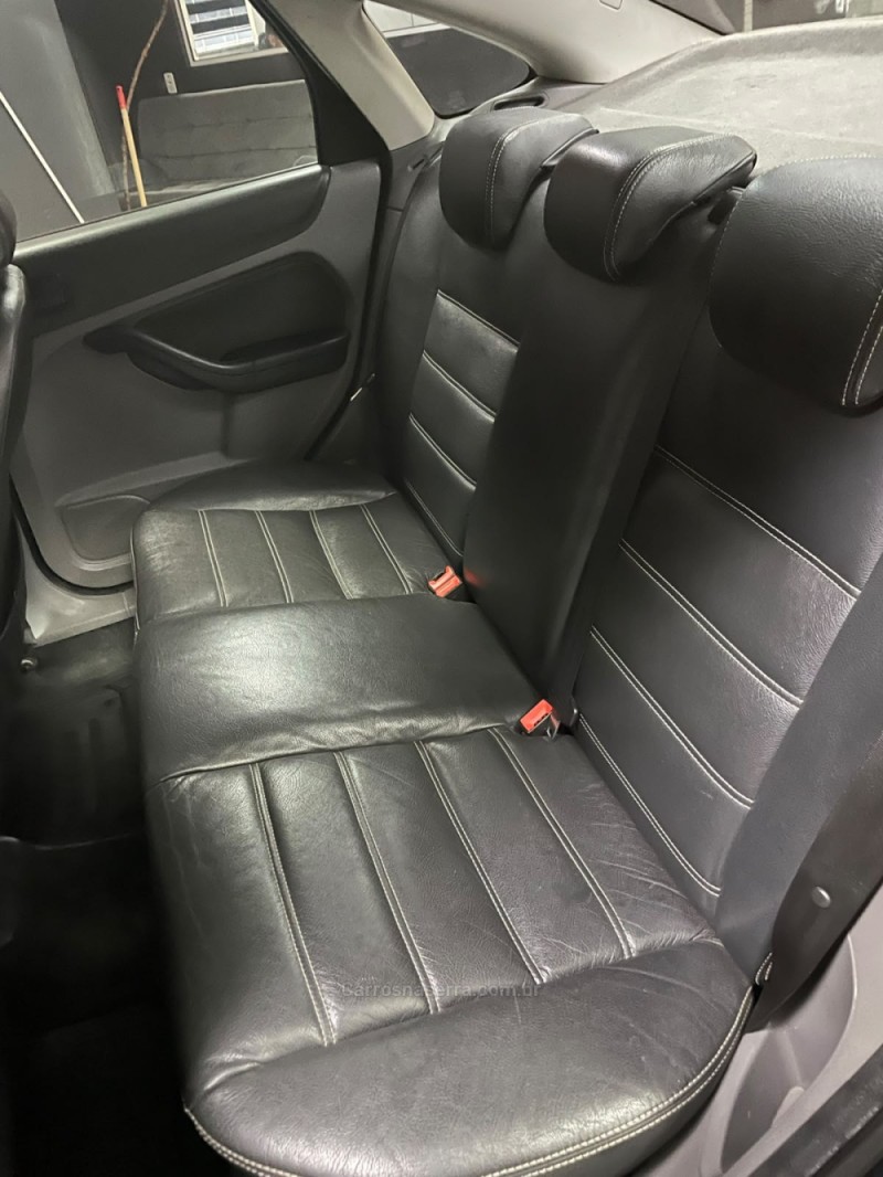 FOCUS 2.0 GLX SEDAN 16V FLEX 4P MANUAL - 2013 - NOVO HAMBURGO