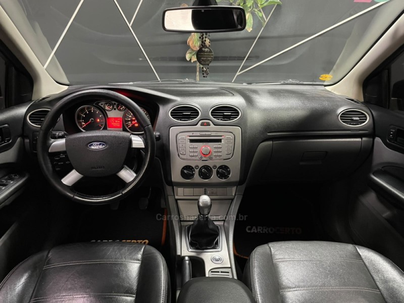 FOCUS 2.0 GLX SEDAN 16V FLEX 4P MANUAL - 2013 - NOVO HAMBURGO