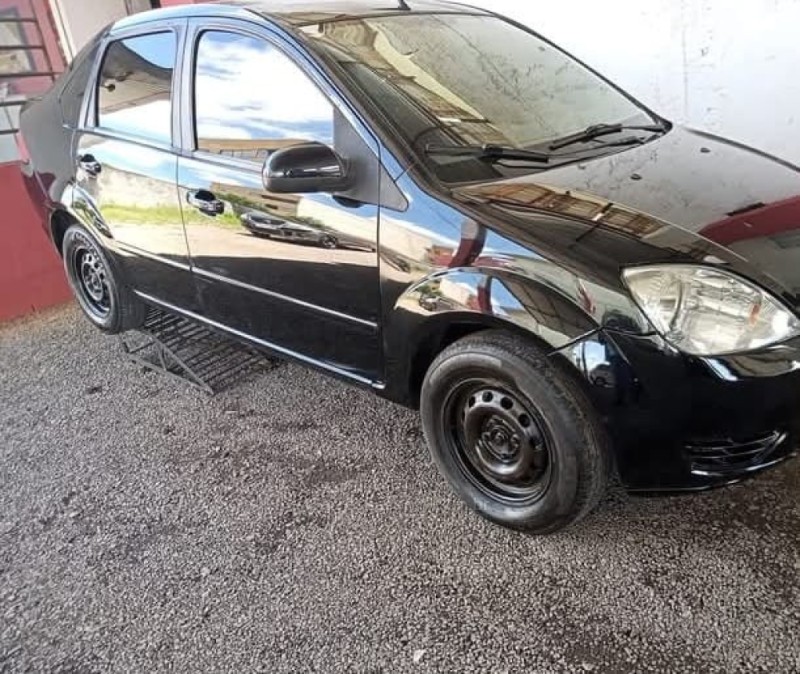 FIESTA 1.6 MPI SEDAN 8V FLEX 4P MANUAL - 2006 - CAXIAS DO SUL
