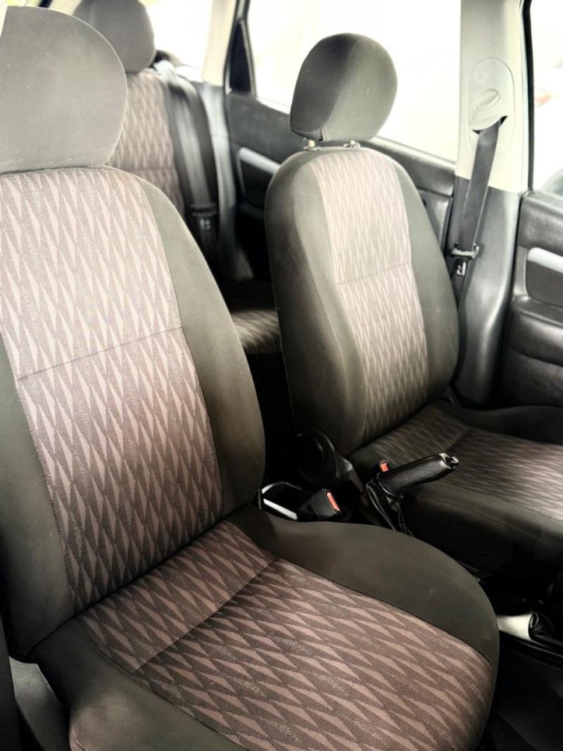 FOCUS 2.0 FC 16V GASOLINA 4P MANUAL - 2007 - CAXIAS DO SUL