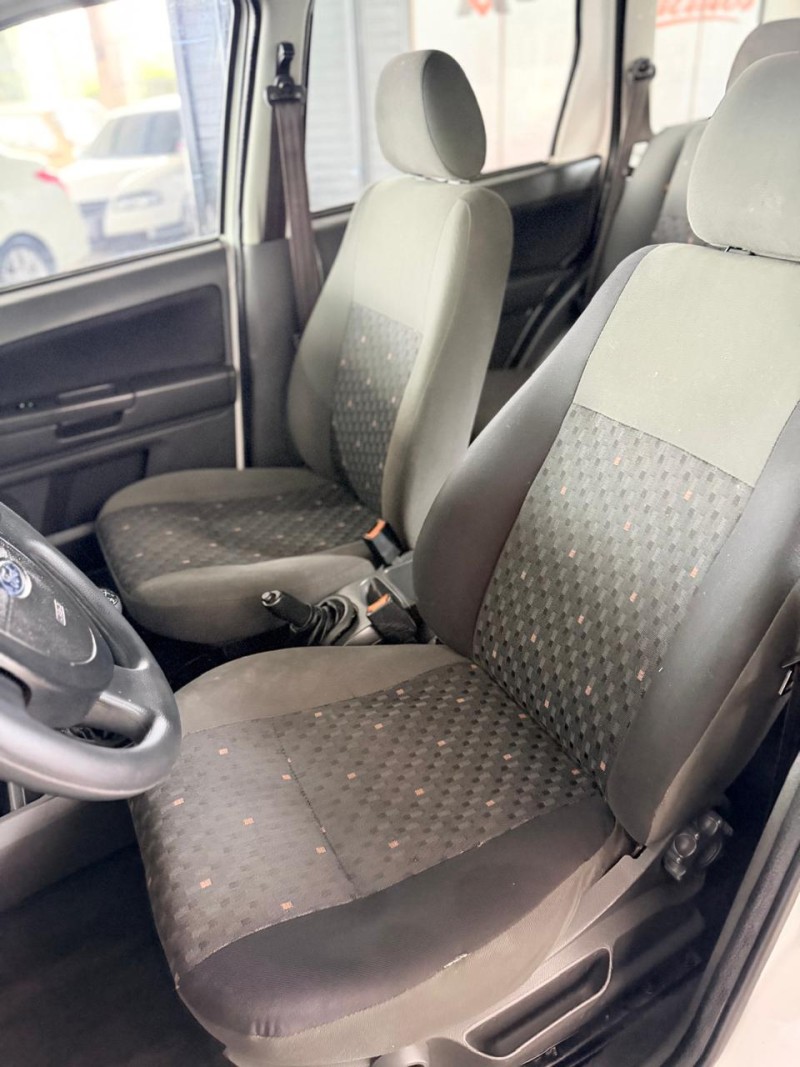 ECOSPORT 1.6 XLS 8V FLEX 4P MANUAL - 2005 - CAXIAS DO SUL