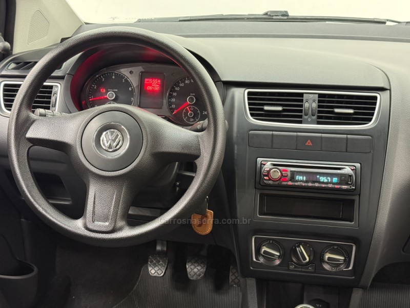 FOX 1.6 MI 8V FLEX 4P MANUAL - 2013 - SANTA CRUZ DO SUL