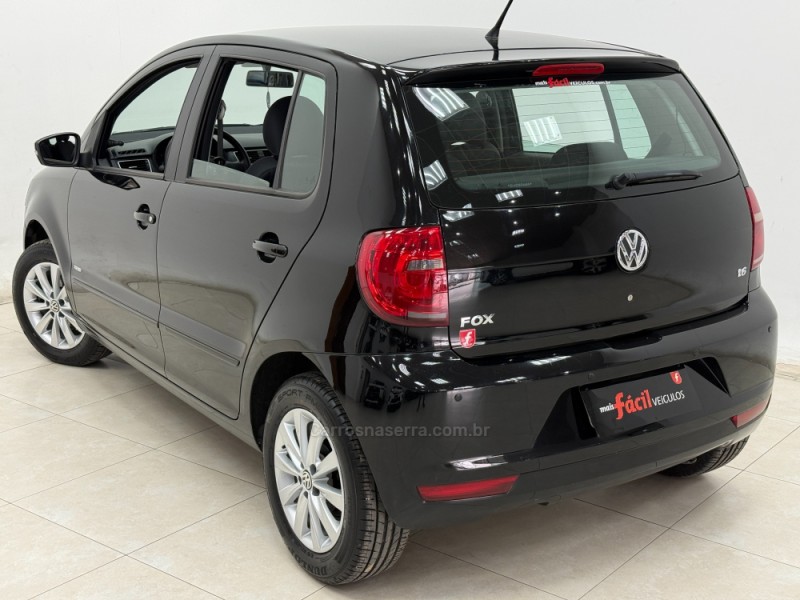 FOX 1.6 MI 8V FLEX 4P MANUAL - 2013 - SANTA CRUZ DO SUL