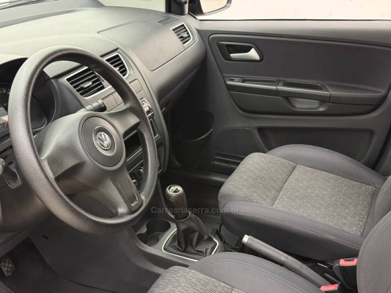 FOX 1.6 MI 8V FLEX 4P MANUAL - 2013 - SANTA CRUZ DO SUL