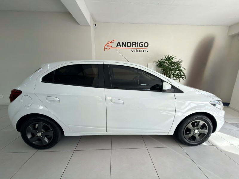 ONIX 1.4 MPFI LTZ 8V FLEX 4P MANUAL - 2018 - CAXIAS DO SUL