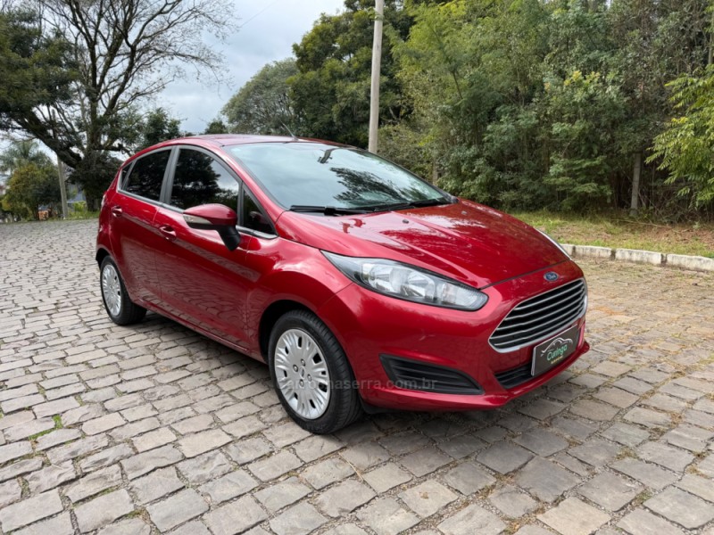 FIESTA 1.6 SE HATCH 16V FLEX 4P MANUAL - 2017 - NOVA PRATA