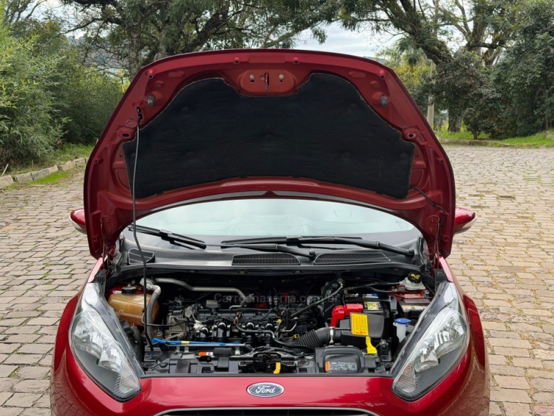 FIESTA 1.6 SE HATCH 16V FLEX 4P MANUAL - 2017 - NOVA PRATA