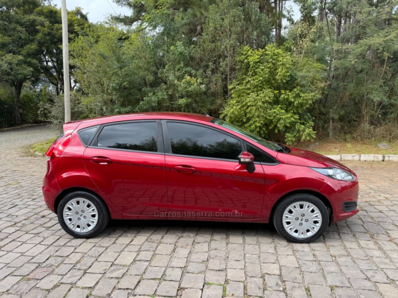 FIESTA 1.6 SE HATCH 16V FLEX 4P MANUAL - 2017 - NOVA PRATA