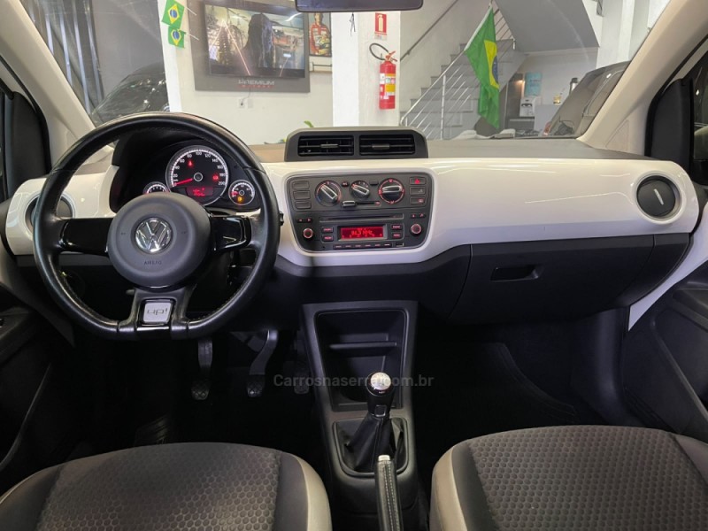 UP 1.0 CROSS 12V FLEX 4P MANUAL - 2015 - DOIS IRMãOS
