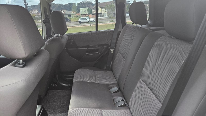 PAJERO TR4 2.0 4X4 16V 133CV FLEX 4P MANUAL - 2009 - CANELA
