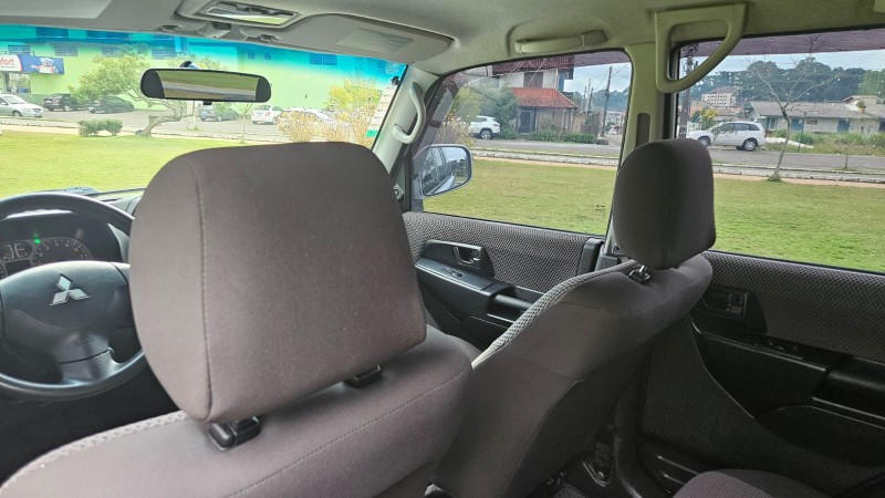 PAJERO TR4 2.0 4X4 16V 133CV FLEX 4P MANUAL - 2009 - CANELA