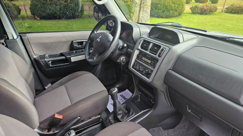PAJERO TR4 2.0 4X4 16V 133CV FLEX 4P MANUAL - 2009 - CANELA