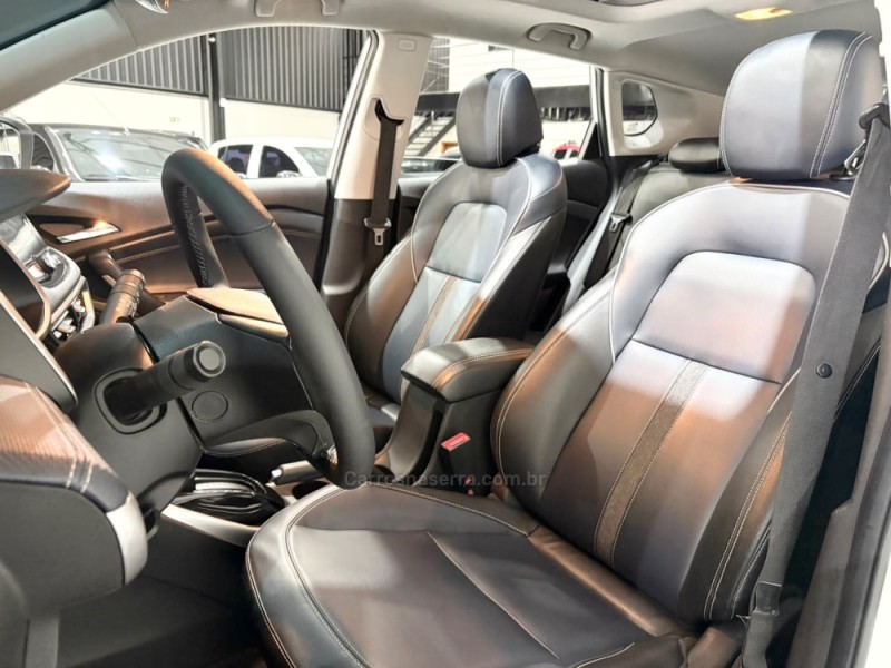 TRACKER 1.2 12V PREMIER TURBO FLEX 4P AUTOMÁTICO - 2021 - NOVO HAMBURGO