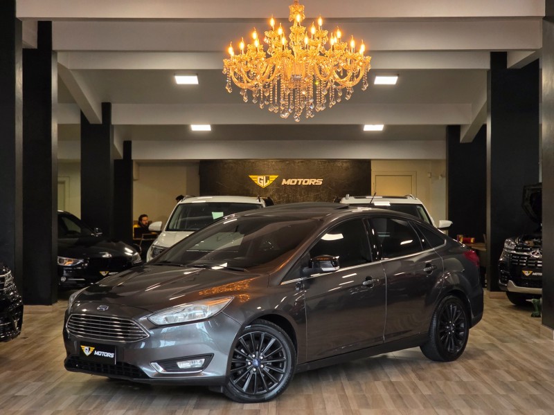 focus 2.0 titanium fastback 16v flex 4p automatico 2018 caxias do sul