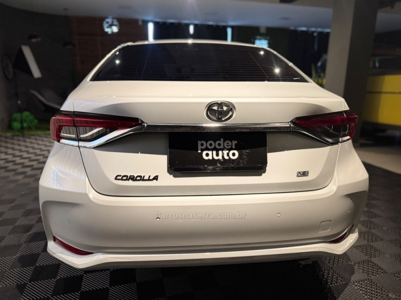 COROLLA 2.0 XEI 16V FLEX 4P AUTOMÁTICO - 2024 - FARROUPILHA
