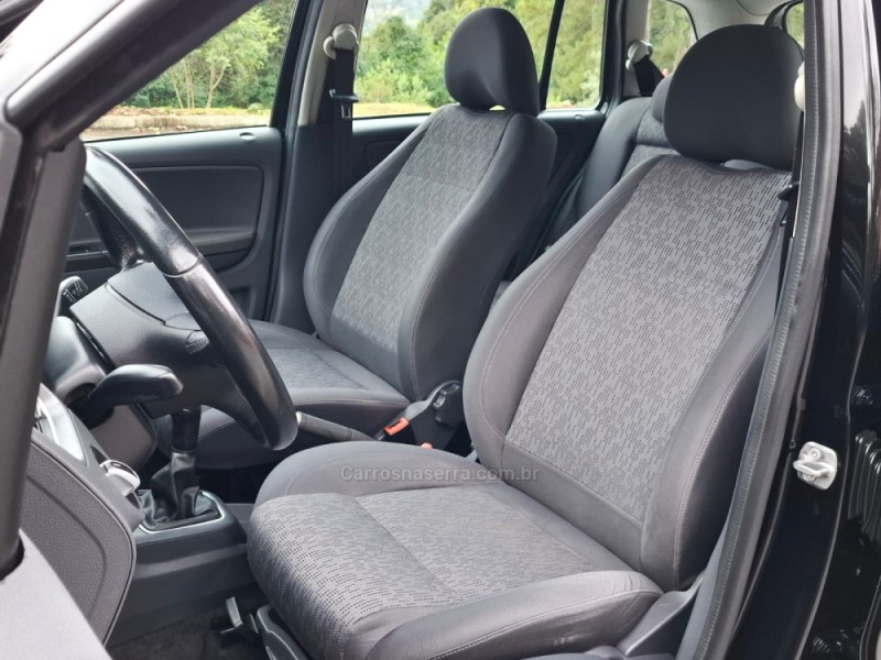 SPACEFOX 1.6 MI TREND 8V FLEX 4P MANUAL - 2014 - BENTO GONçALVES