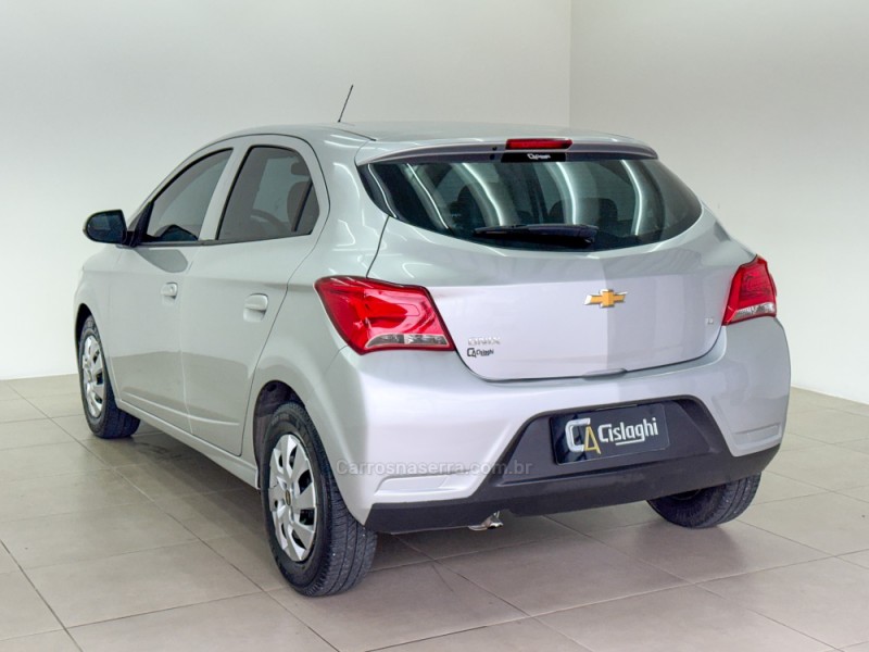 ONIX 1.0 LT 12V FLEX 4P MANUAL - 2019 - CARLOS BARBOSA