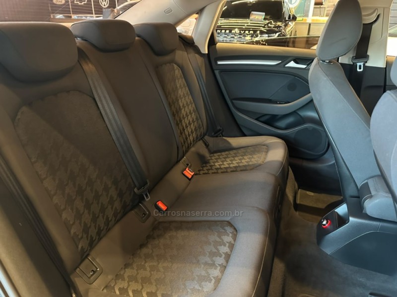 A3 1.4 TFSI SEDAN ATTRACTION 16V GASOLINA 4P S-TRONIC - 2014 - CAXIAS DO SUL