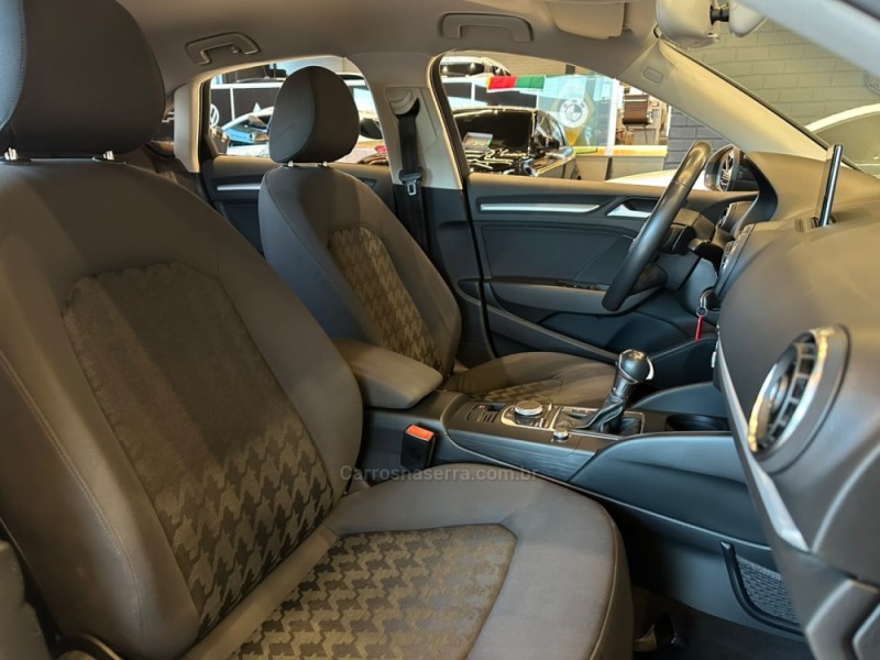 A3 1.4 TFSI SEDAN ATTRACTION 16V GASOLINA 4P S-TRONIC - 2014 - CAXIAS DO SUL