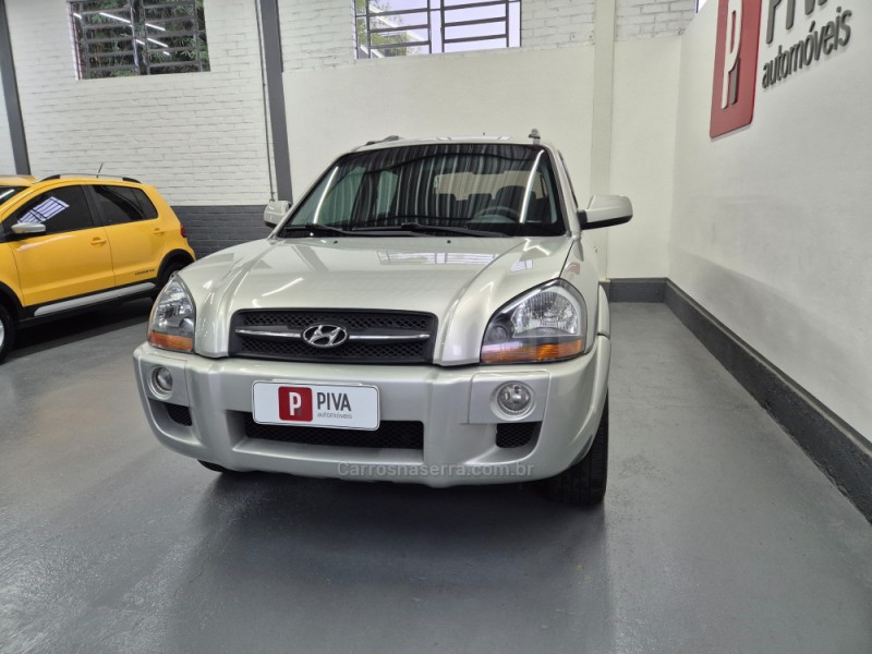 TUCSON 2.0 MPFI GLS 16V 143CV 2WD FLEX 4P AUTOMÁTICO - 2013 - GARIBALDI