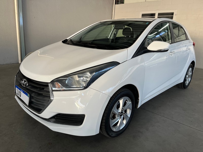 HB20 1.6 COMFORT PLUS 16V FLEX 4P AUTOMÁTICO - 2017 - CAXIAS DO SUL
