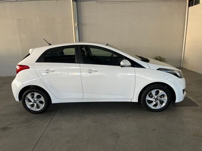 HB20 1.6 COMFORT PLUS 16V FLEX 4P AUTOMÁTICO - 2017 - CAXIAS DO SUL