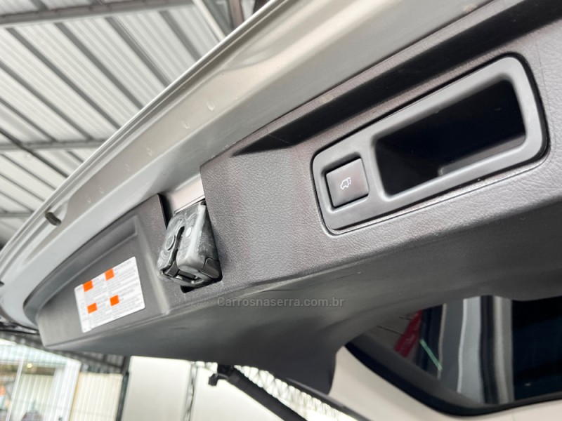 HILUX SW4 2.8 SRX 4X4 7 LUGARES 16V TURBO INTERCOOLER DIESEL 4P AUTOMÁTICO - 2019 - CAXIAS DO SUL