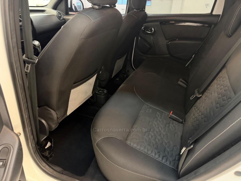 OROCH 1.6 16V DYNAMIQUE FLEX 4P MANUAL - 2016 - BOM RETIRO DO SUL