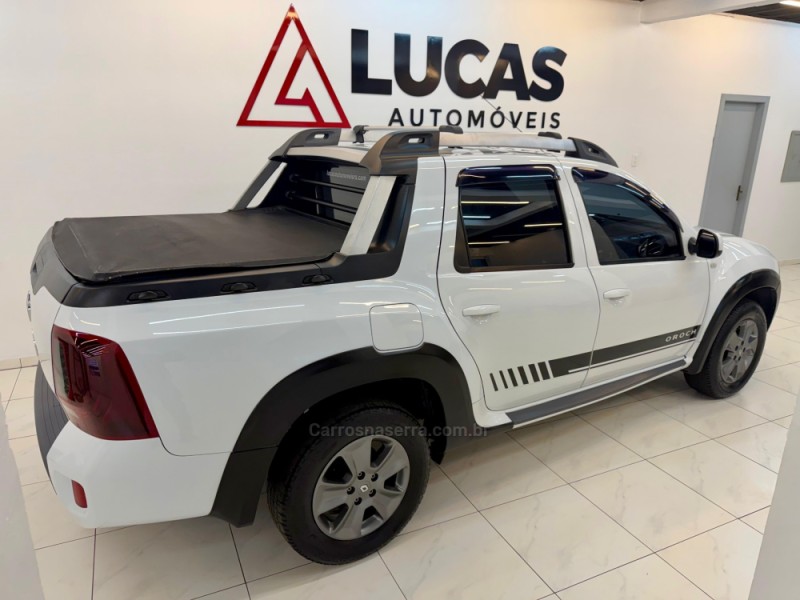 OROCH 1.6 16V DYNAMIQUE FLEX 4P MANUAL - 2016 - BOM RETIRO DO SUL