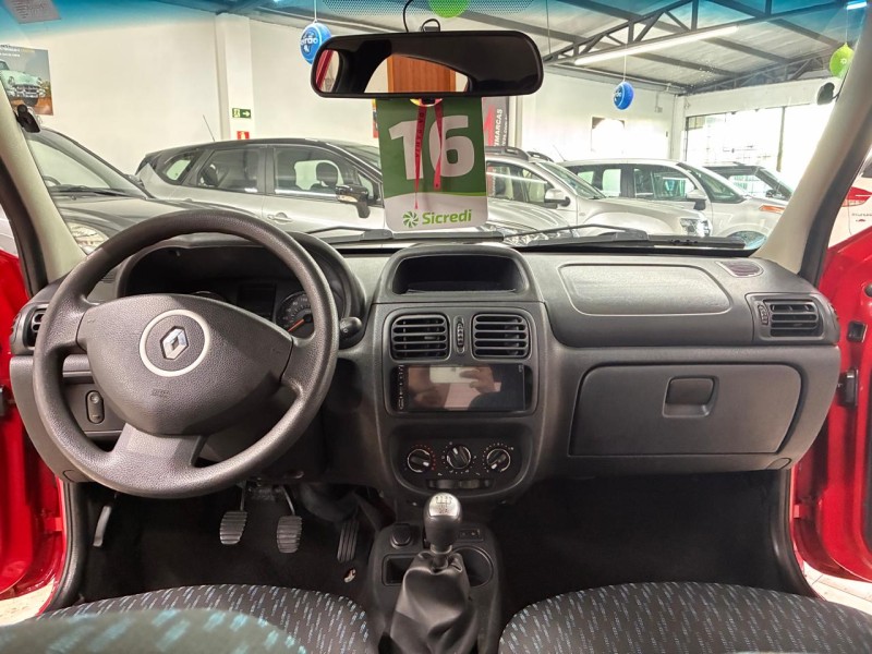 CLIO 1.0 EXPRESSION 16V FLEX 4P MANUAL - 2016 - CAXIAS DO SUL