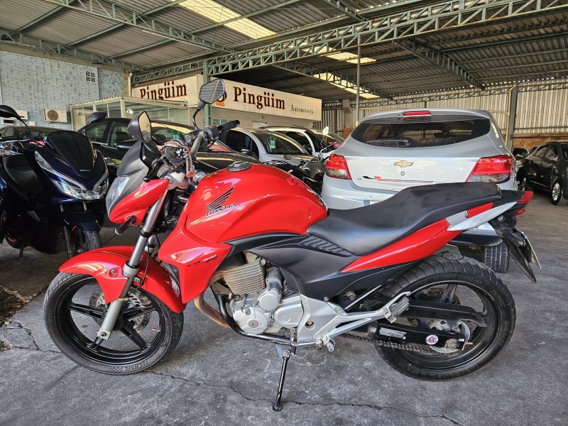 cb 300r  2014 caxias do sul