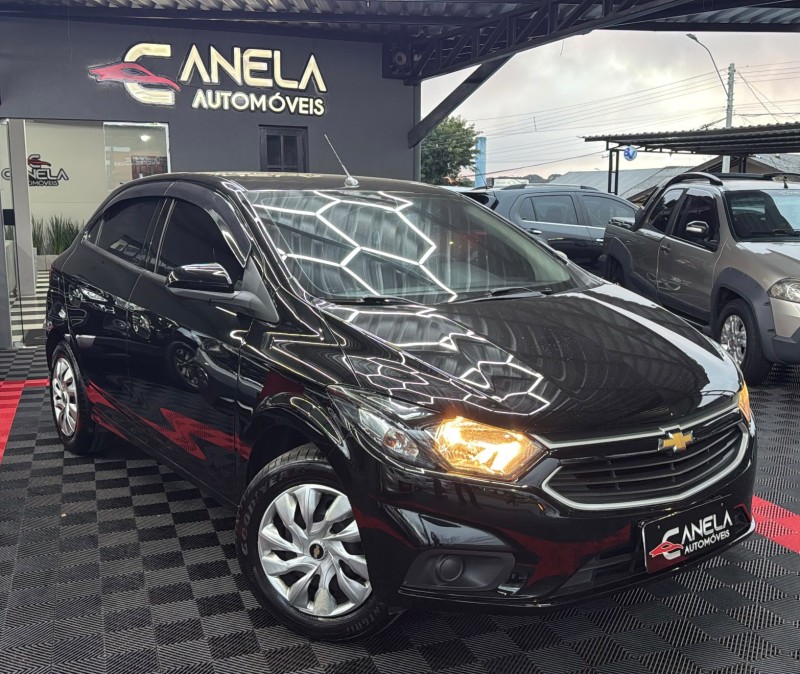 ONIX 1.4 MPFI LT 8V FLEX 4P MANUAL - 2017 - CANELA