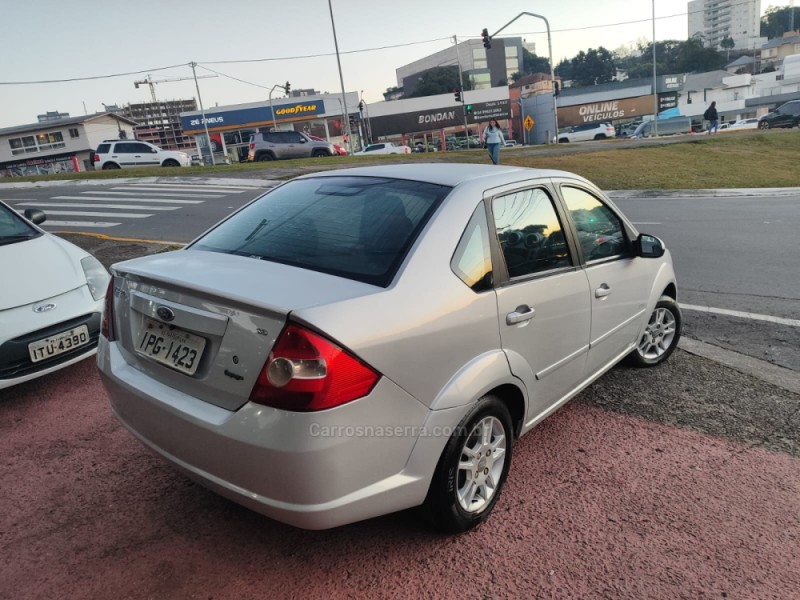FIESTA 1.6 MPI CLASS SEDAN 8V FLEX 4P MANUAL - 2009 - FARROUPILHA