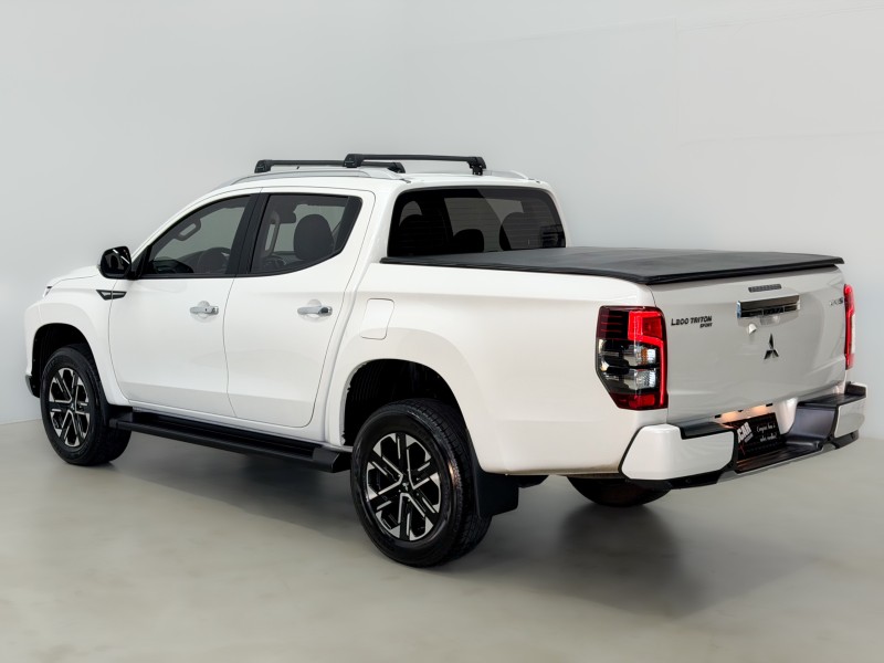 L200 TRITON 2.4 HPE-S SPORT 4X4 CD 16V DIESEL 4P AUTOMÁTICO - 2025 - CAXIAS DO SUL