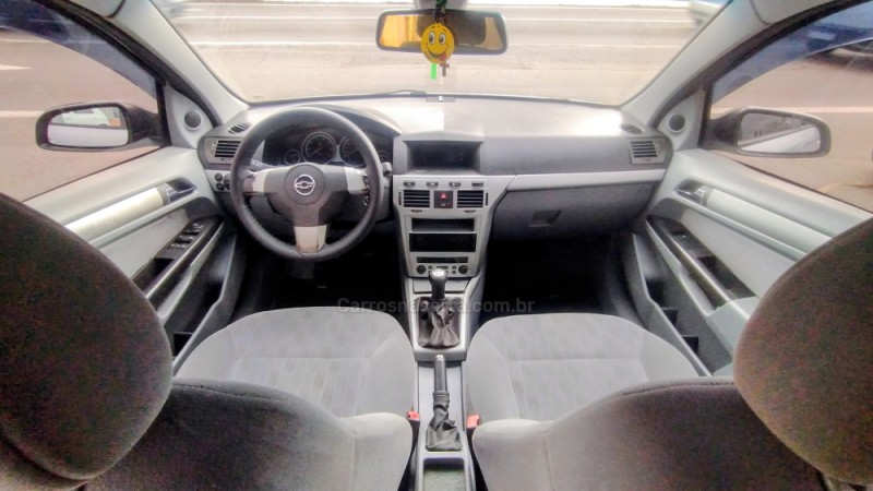 VECTRA 2.0 MPFI ELEGANCE 8V FLEX 4P MANUAL - 2006 - CAXIAS DO SUL