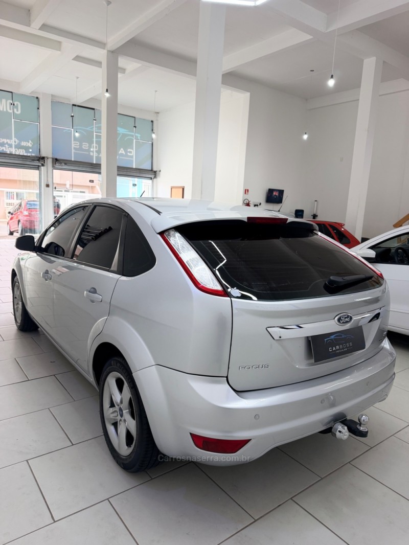 FOCUS 2.0 GLX 16V GASOLINA 4P AUTOMÁTICO - 2012 - CAXIAS DO SUL