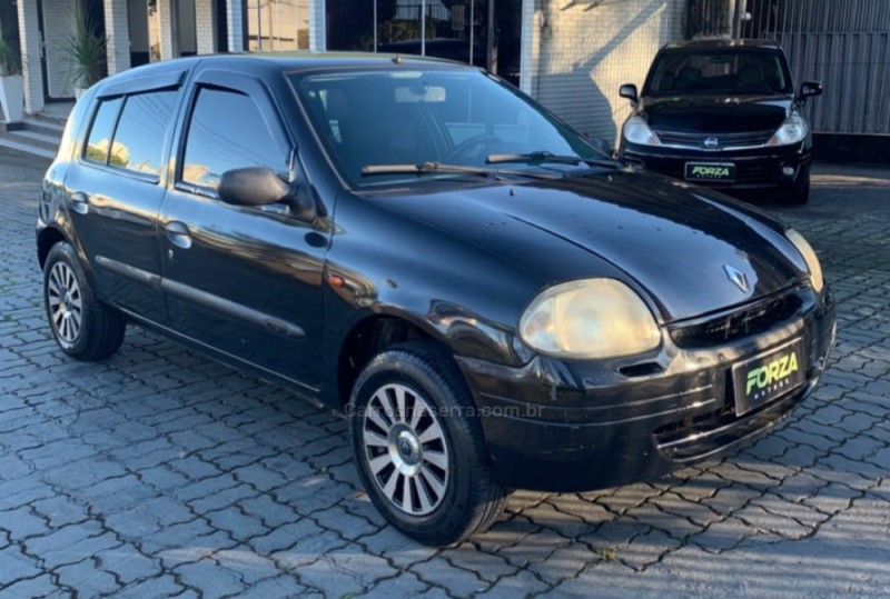 CLIO 1.0 RL 8V GASOLINA 4P MANUAL - 2001 - CAXIAS DO SUL