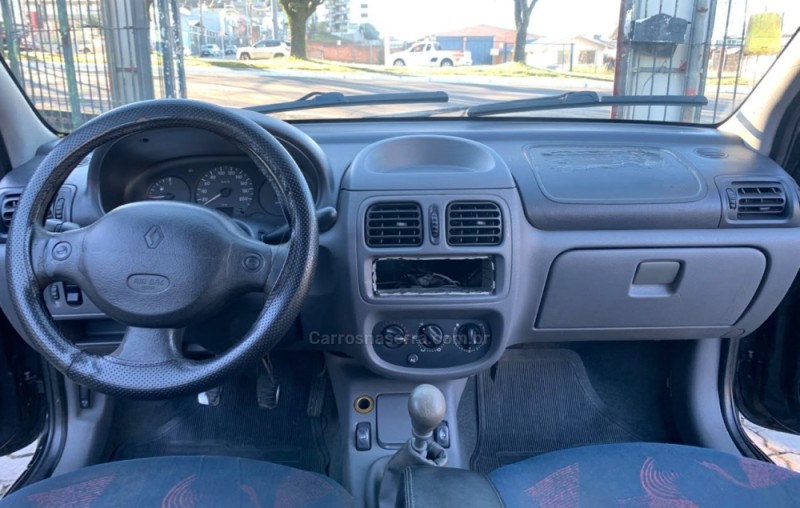 CLIO 1.0 RL 8V GASOLINA 4P MANUAL - 2001 - CAXIAS DO SUL