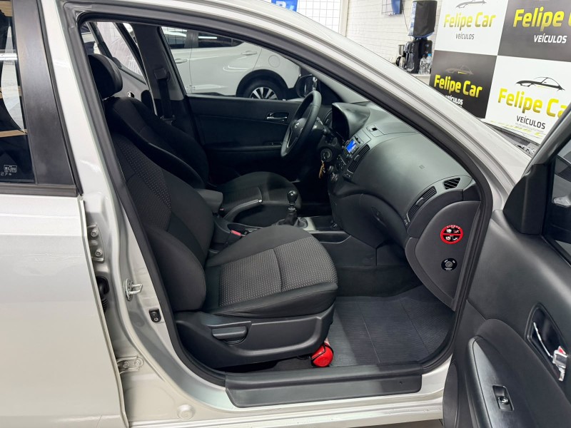 I30 2.0 MPFI GLS 16V GASOLINA 4P MANUAL - 2012 - CAXIAS DO SUL