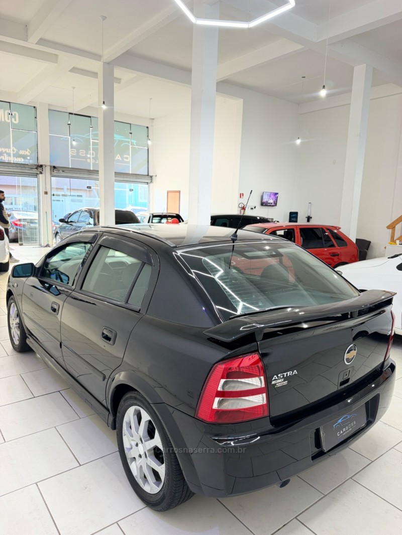 ASTRA 2.0 MPFI ADVANTAGE 8V FLEX 4P MANUAL - 2011 - CAXIAS DO SUL