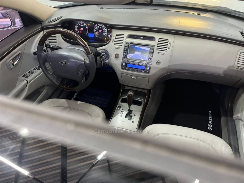 AZERA 3.3 MPFI GLS SEDAN V6 24V GASOLINA 4P AUTOMÁTICO - 2009 - ESTâNCIA VELHA