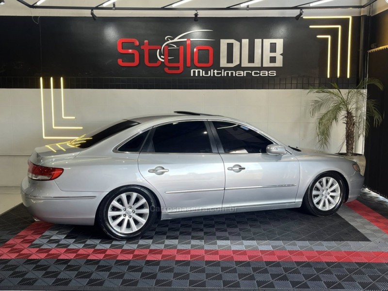 AZERA 3.3 MPFI GLS SEDAN V6 24V GASOLINA 4P AUTOMÁTICO - 2009 - ESTâNCIA VELHA