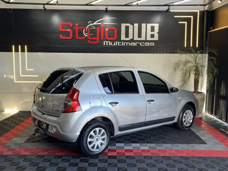 SANDERO 1.0 EXPRESSION 16V FLEX 4P MANUAL - 2008 - ESTâNCIA VELHA