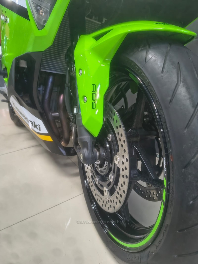 NINJA ZX-4R  - 2026 - CAXIAS DO SUL