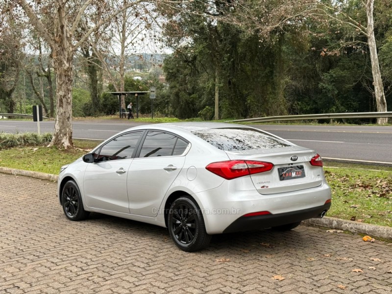 CERATO 1.6 SX3 16V FLEX 4P MANUAL - 2014 - DOIS IRMãOS