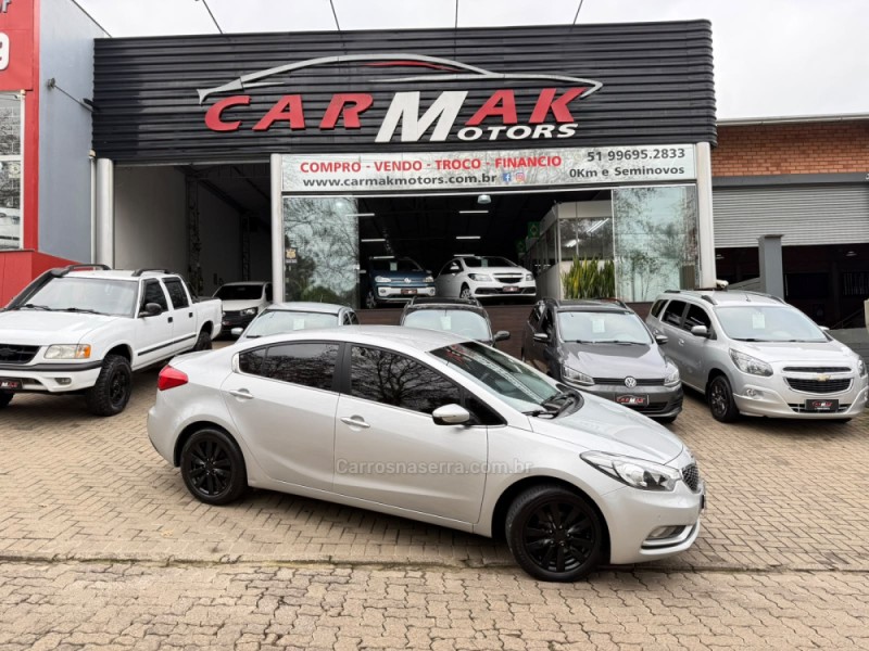 cerato 1.6 sx3 16v flex 4p manual 2014 dois irmaos