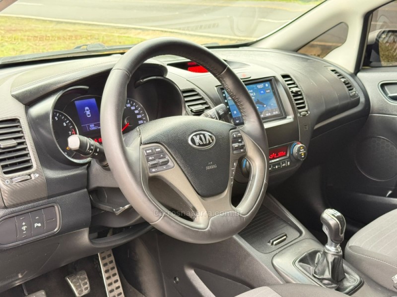 CERATO 1.6 SX3 16V FLEX 4P MANUAL - 2014 - DOIS IRMãOS