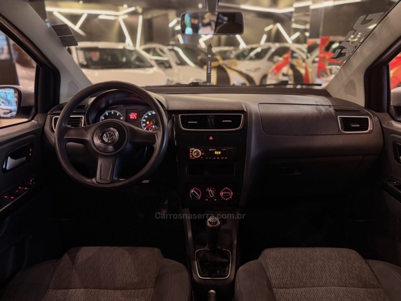FOX 1.0 MI 8V FLEX 4P MANUAL - 2013 - NOVO HAMBURGO