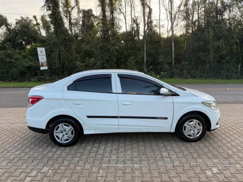 PRISMA 1.0 MPFI LT 8V FLEX 4P MANUAL - 2014 - IVOTI