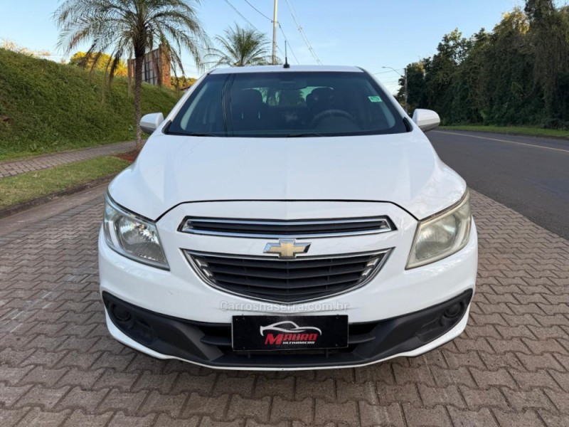 PRISMA 1.0 MPFI LT 8V FLEX 4P MANUAL - 2014 - IVOTI